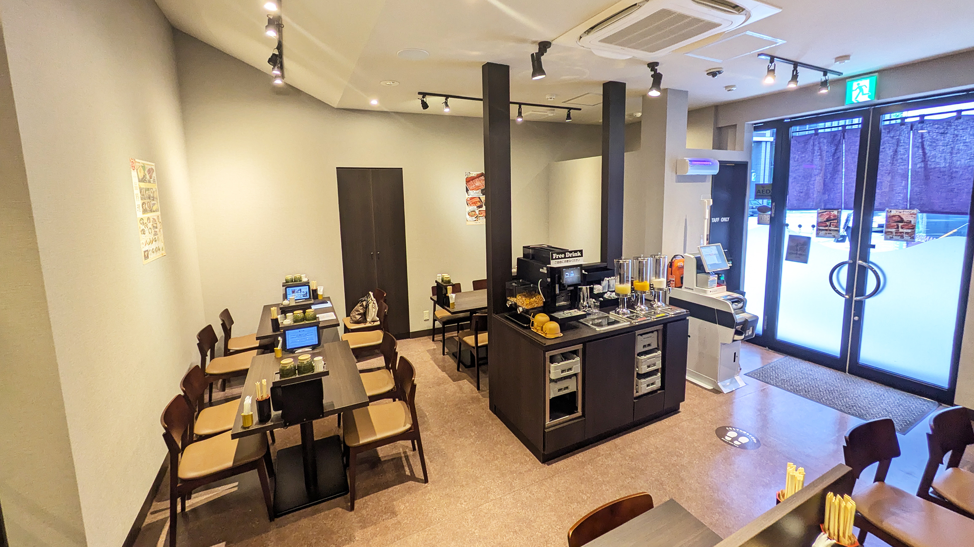 レストラン「うな釜」店内