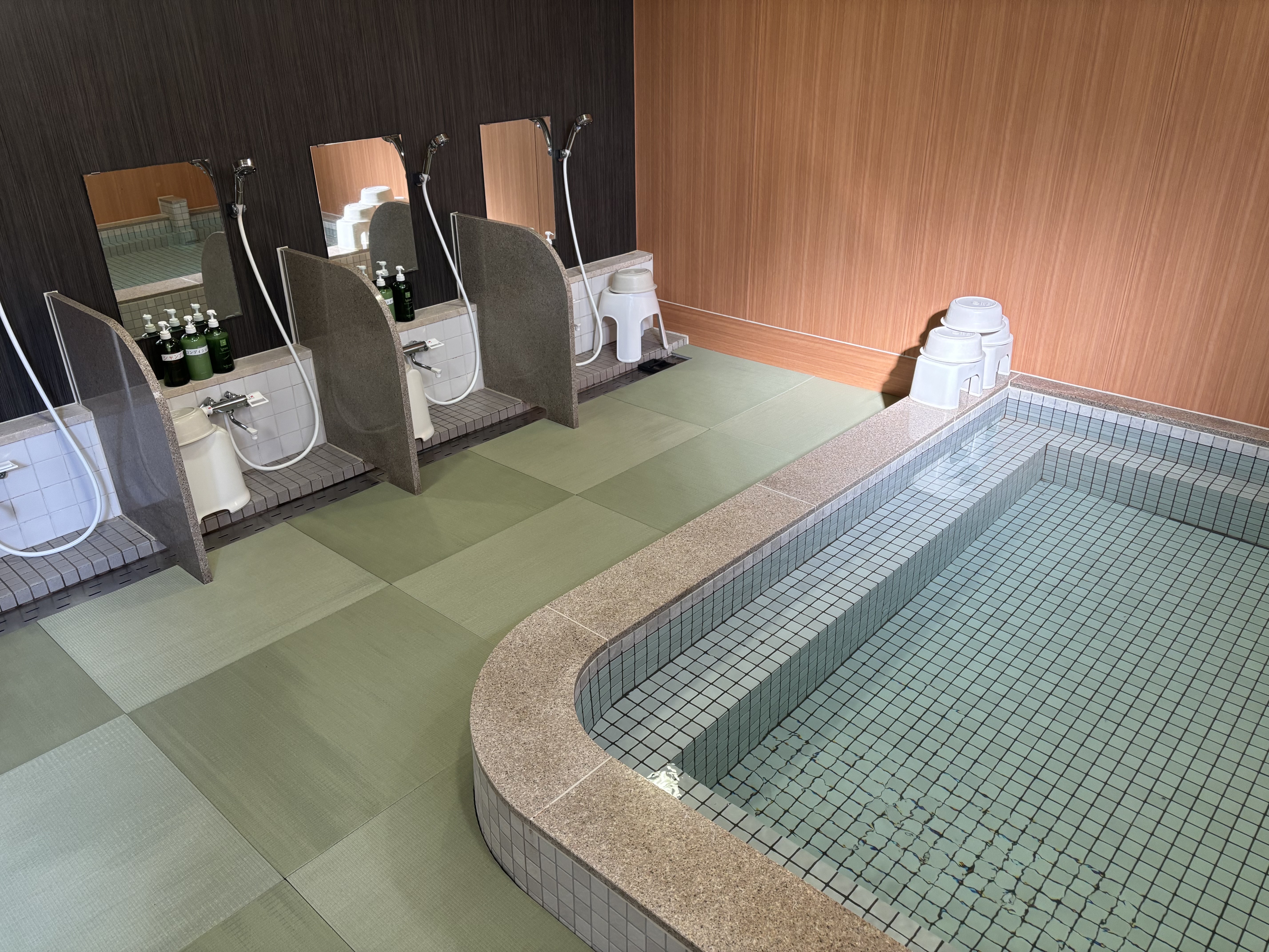 大浴場【床を畳にリニューアル】＊光明石天然鉱石温泉＊