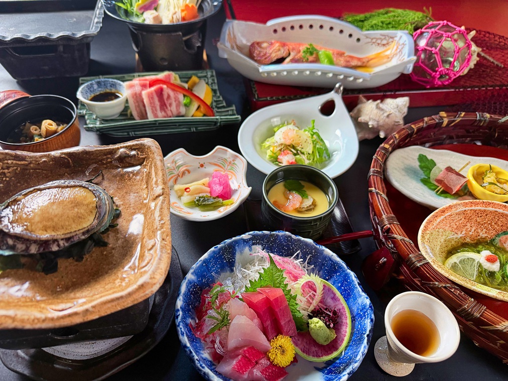 【オールインクルーシブ】〜凪会席〜鮑の踊り焼き×銘柄豚石焼き｜飲み放題付【2食付】