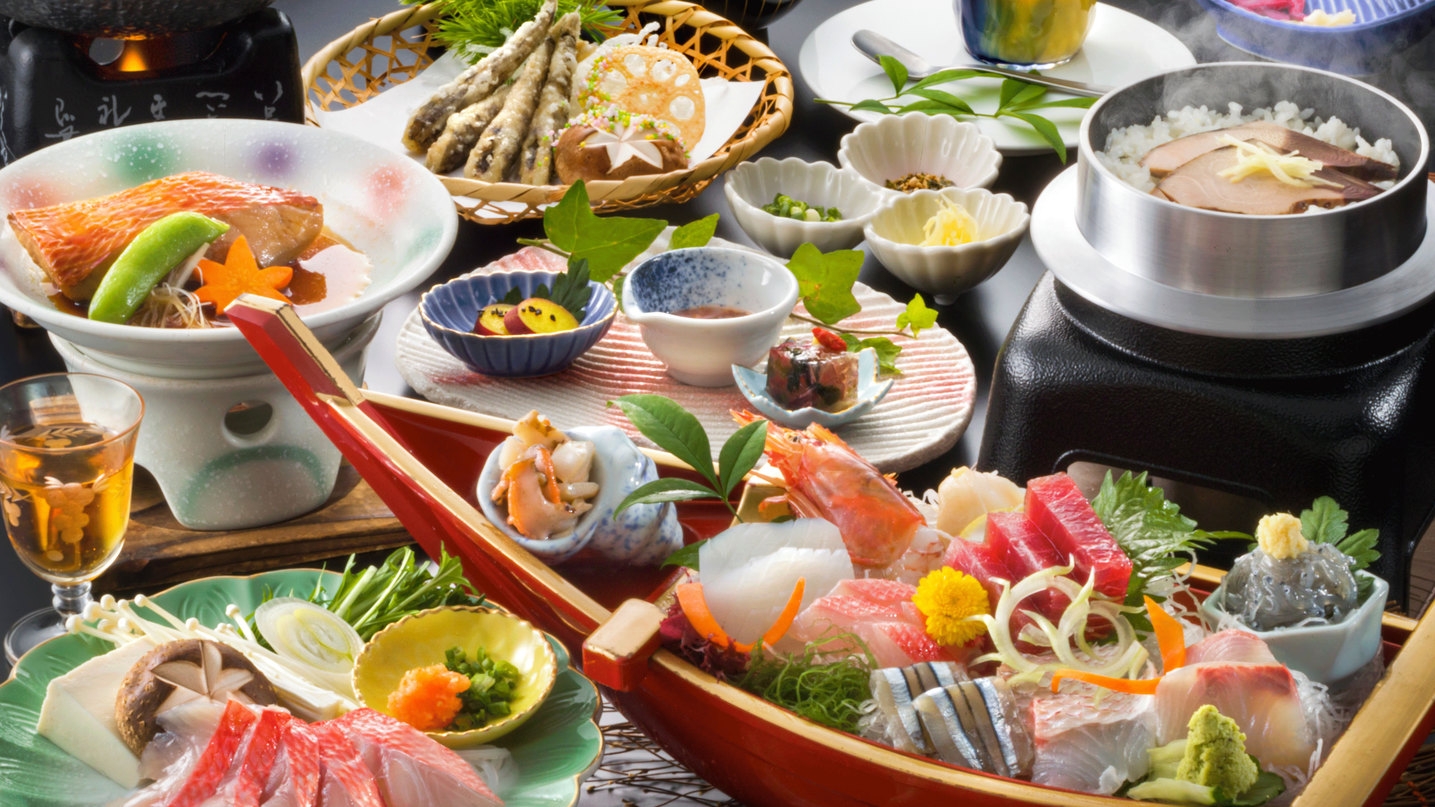 お魚好き、お刺身好きにおススメ！地元で獲れた魚を市場から直送｜地魚8種盛りプラン