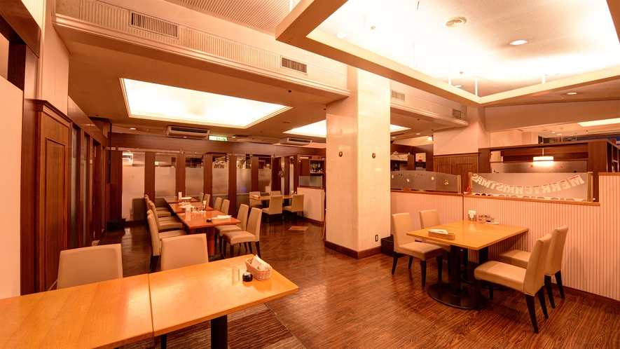 *≪館内1階　レストラン滄海(中華)/兼ご朝食会場≫どうぞごゆっくりお召し上がりくださいませ。