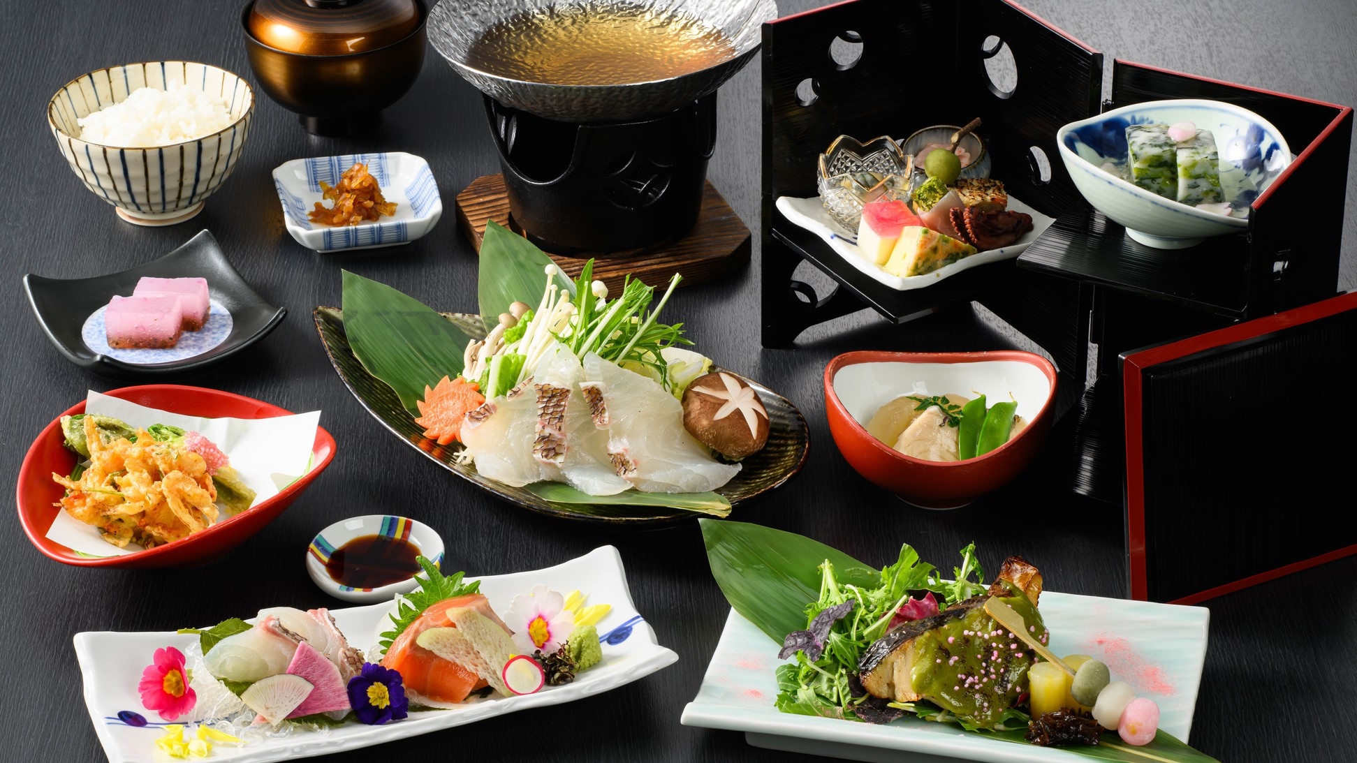 ≪旬の奈良食材をさまざまに≫日本料理かがりやの職人技を気軽に楽しむ宝箱会席（夕・朝食付）