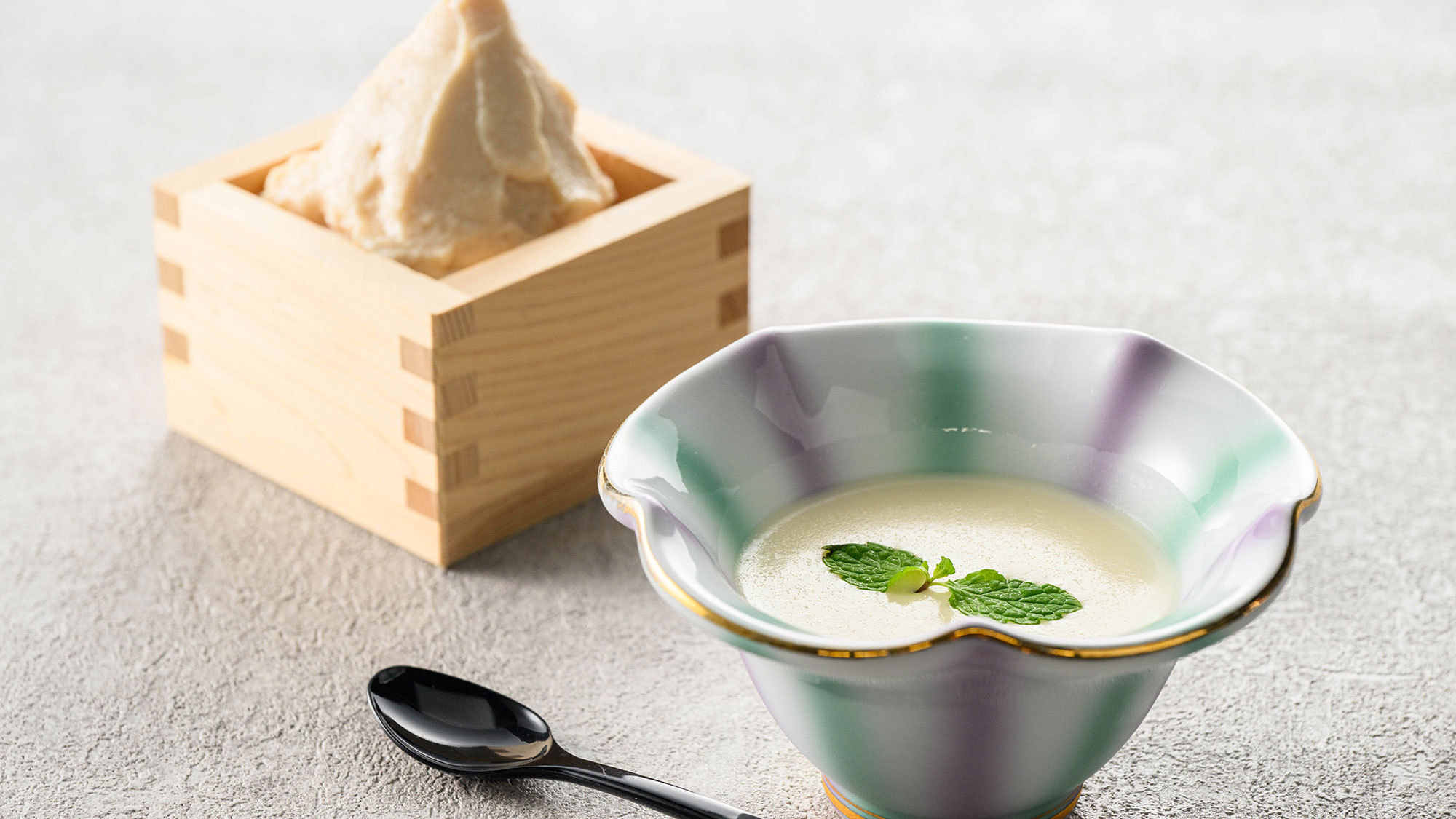 【大和会席〜古都の彩〜】奈良食材をふんだんに使った日本料理で、春の奈良旅を食から満喫（夕・朝食付）