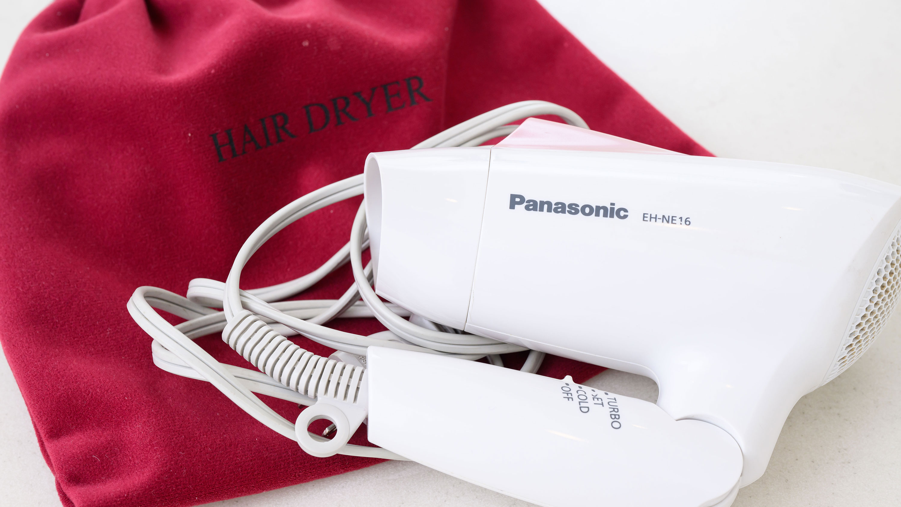 客室にはドライヤーをご用意しております