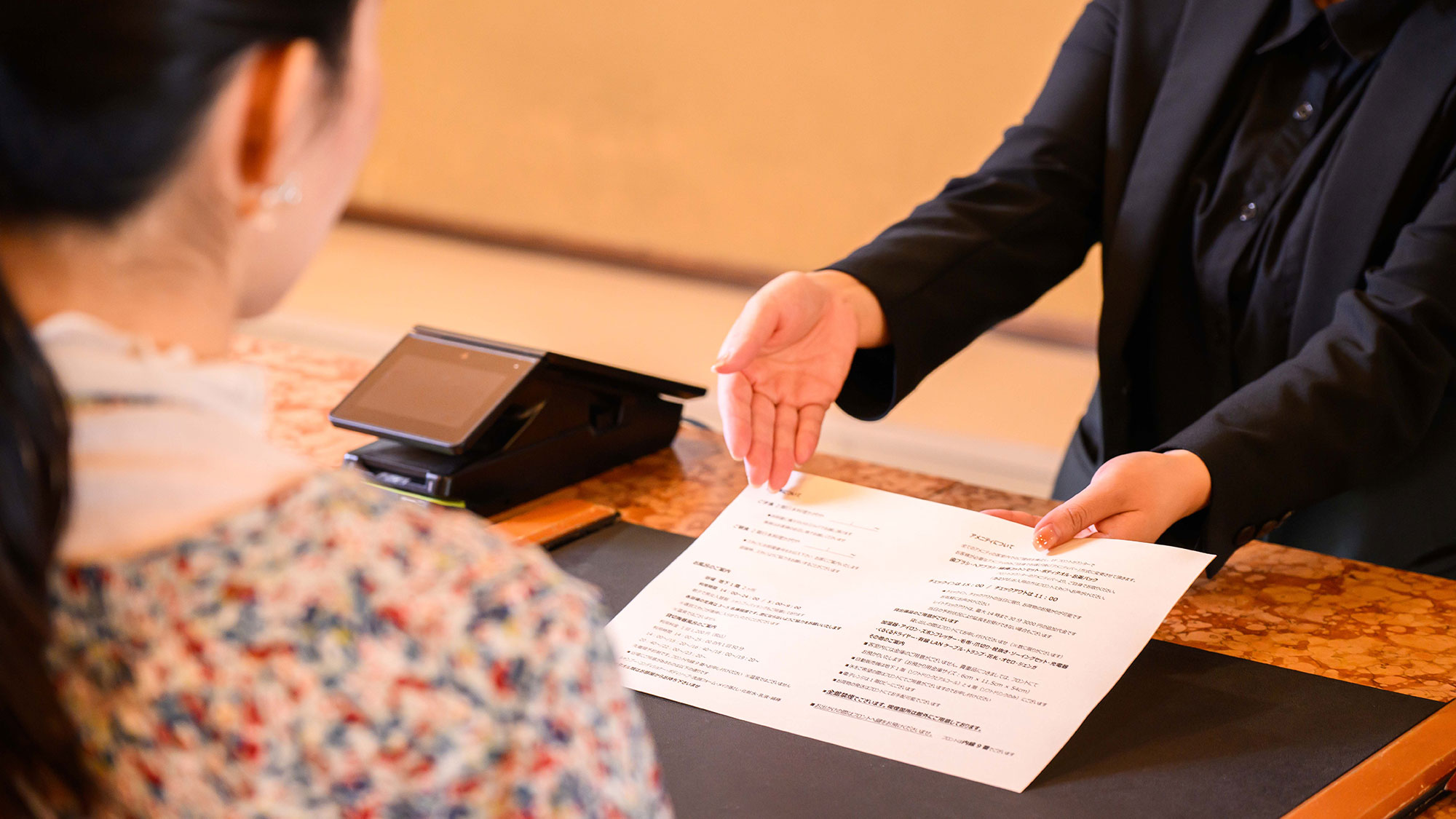 丁寧なサービスと、温かなお節介が居心地の良さを作り上げています。