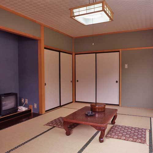 An example of annex guest room 12 tatami mats