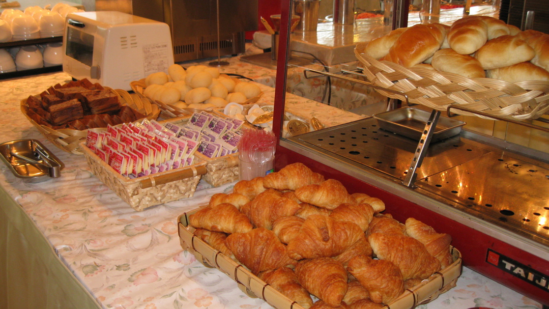 【一泊朝食付】♪一人旅応援セルフプラン♪１０帖和室でゆったり【ご夕食なし】