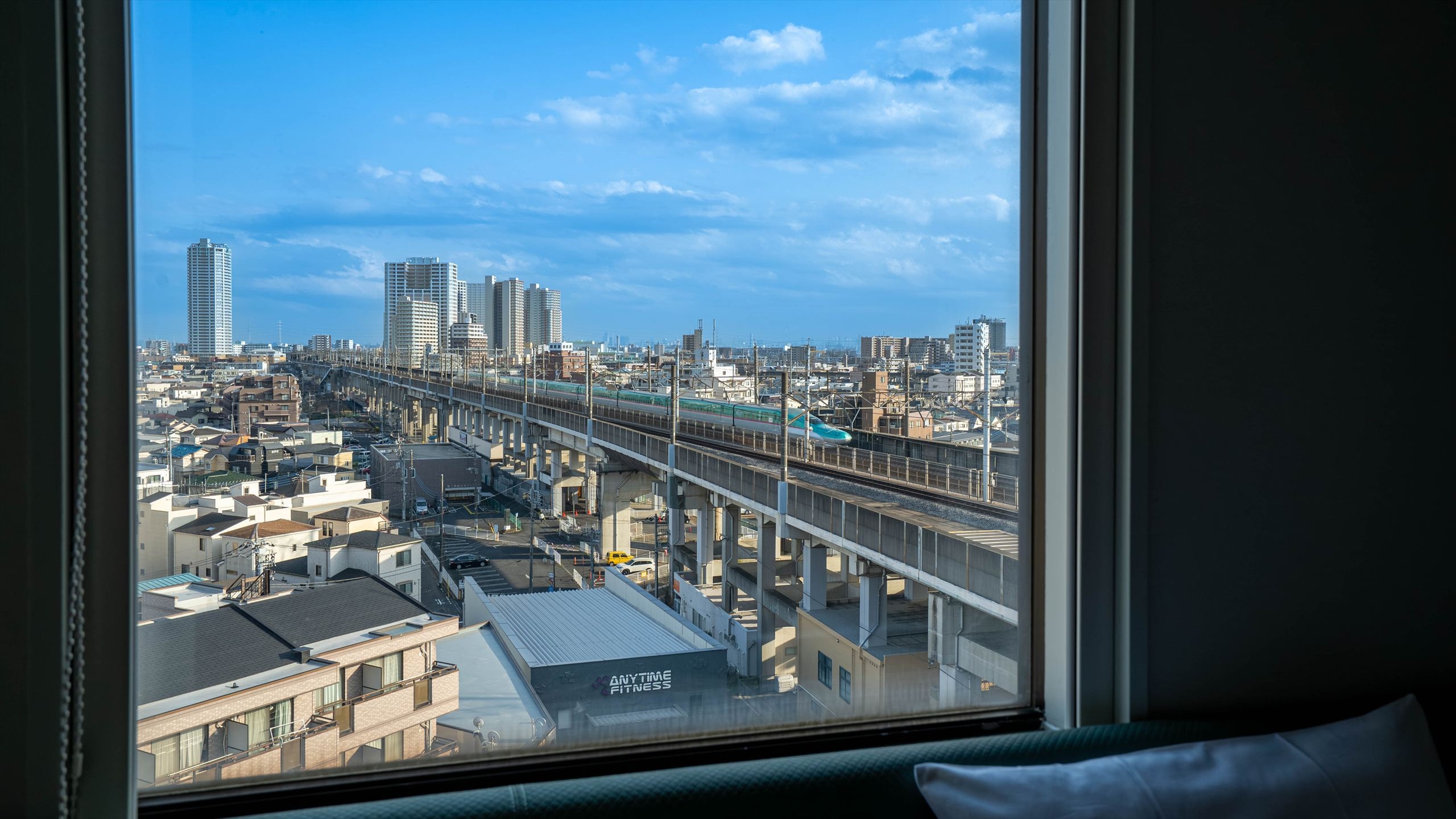 トレインビュー確約プラン【素泊まり】新幹線や埼京線を身近に感じられる眺望