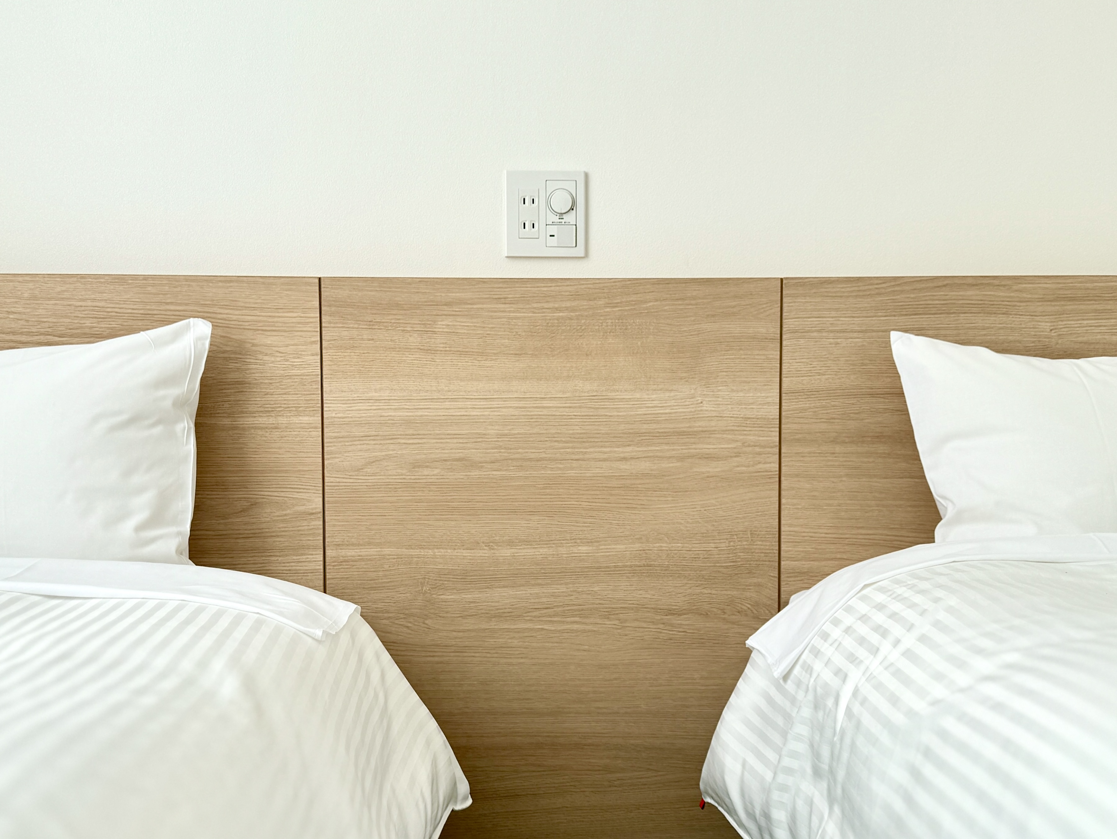 ベッドサイド調光スイッチ（リニューアル）