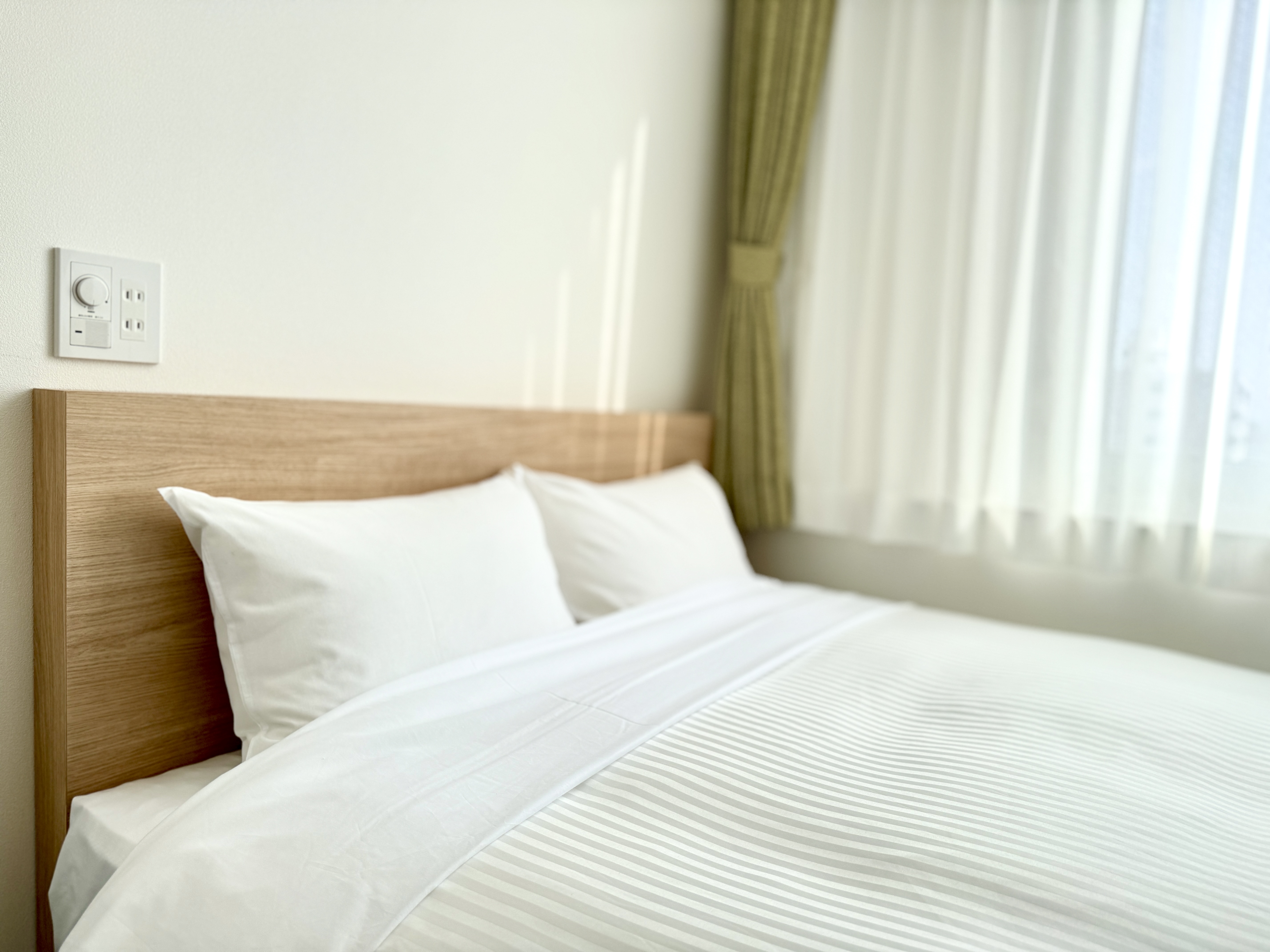 ベッドサイド調光スイッチ（リニューアル）