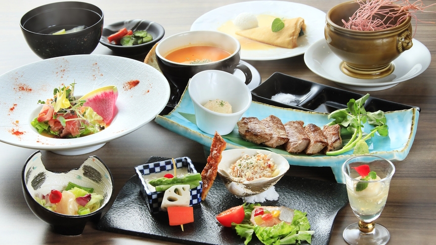【楽天月末セール】「美肌の湯」鳴子温泉旅を満喫／こだわりの会席料理をお得に愉しむ＜■特選会席＞