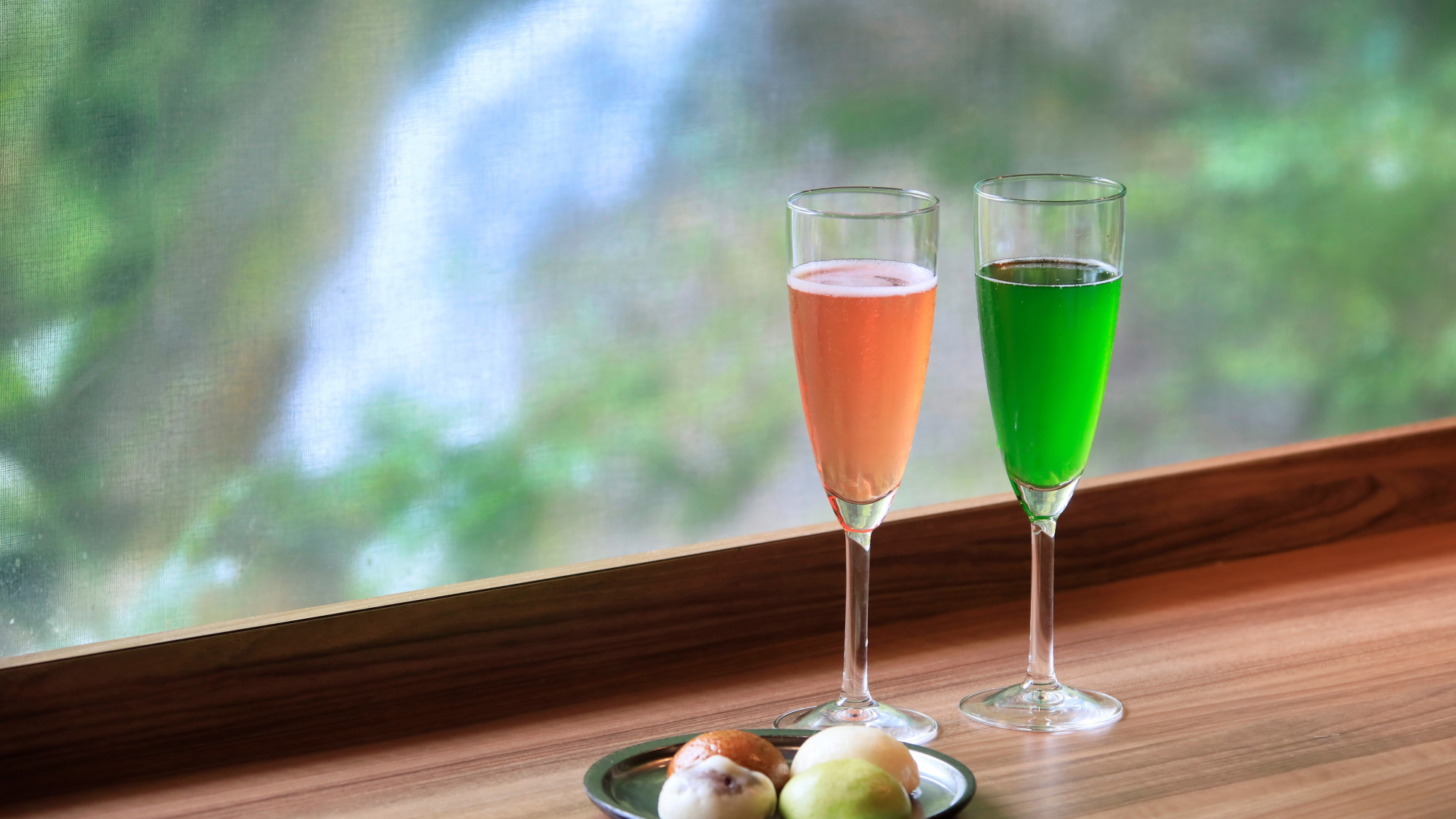 【サービス】オリジナルカクテルとせいろ蒸しまんじゅう（15：00～17：00）