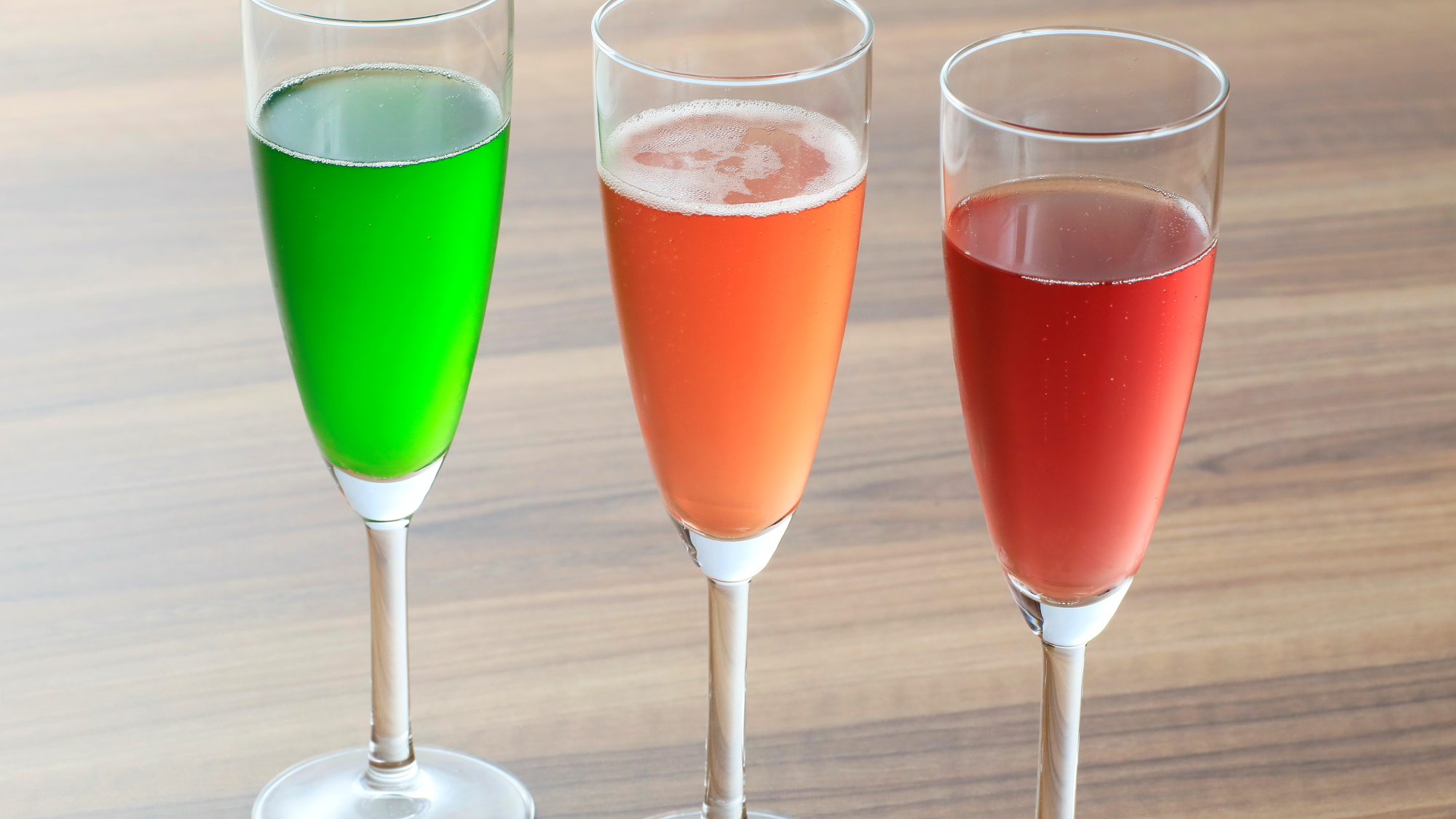 【サービス】色鮮やかなウェルカムカクテル（15：00～17：00）