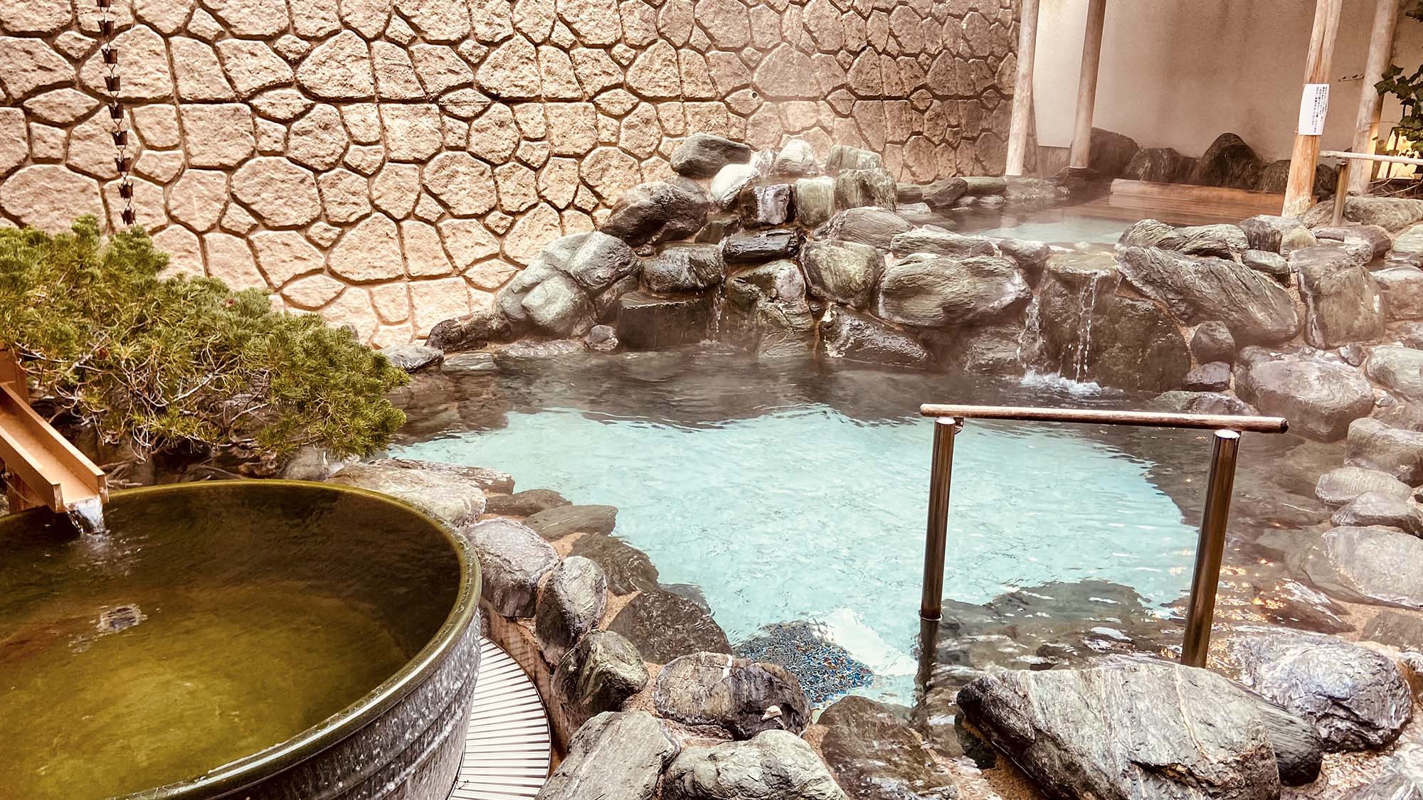 ＜8/8〜14限定＞【朝食付】夏の彩り朝食バイキング＆温泉堪能♪〜夕食は館内レストランで別料金にて