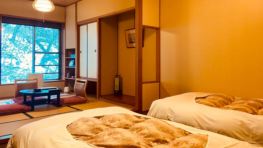 ・【和洋室Ａ】ツインベッド＋お茶の間スペース（4.5畳）2室バリアフリーのお部屋をご用意しております