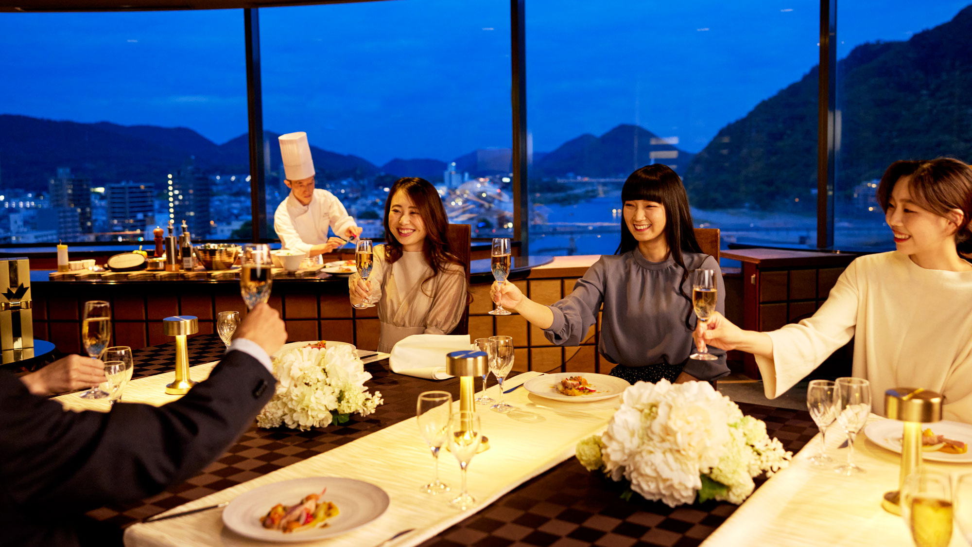 MIYAKO Private Chef's Roomプライベート空間で少人数のパーティーにも最適