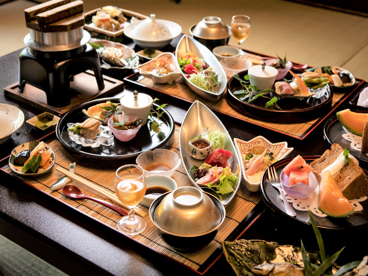 【1泊夕食】夕食あり・朝食なし☆お部屋からは長瀞渓谷の絶景　翌朝アクティブ or のんびり派の方向け