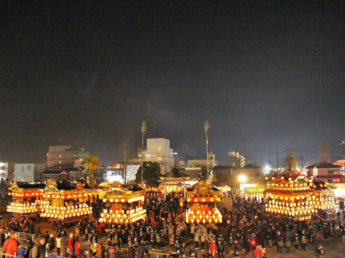 【秩父夜祭】市内の各町から６の屋台・笠鉾が曳き回されて御旅所に向かう、日本三大曳山祭りです。