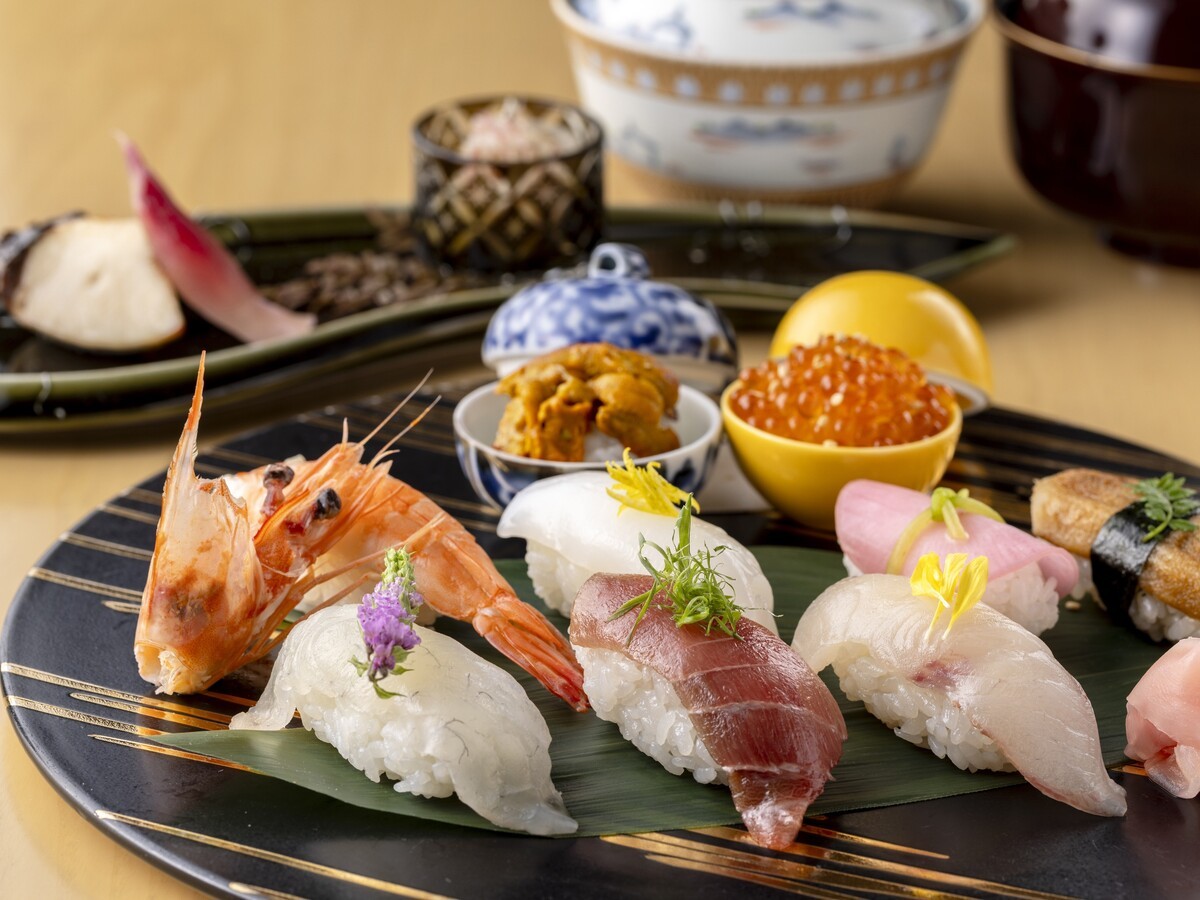 【握り寿司メインの懐石コース】