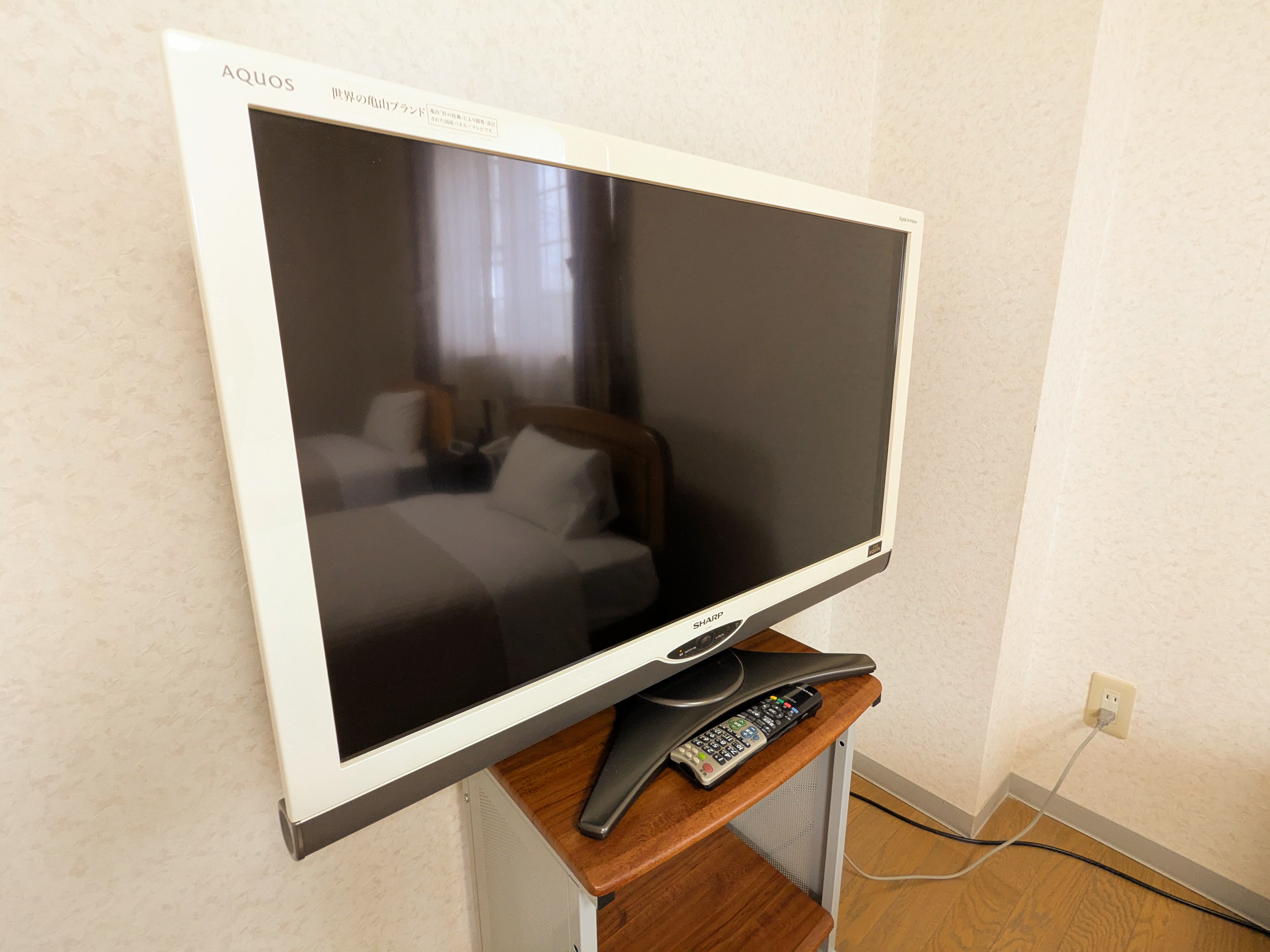 洋室ツインルームテレビ