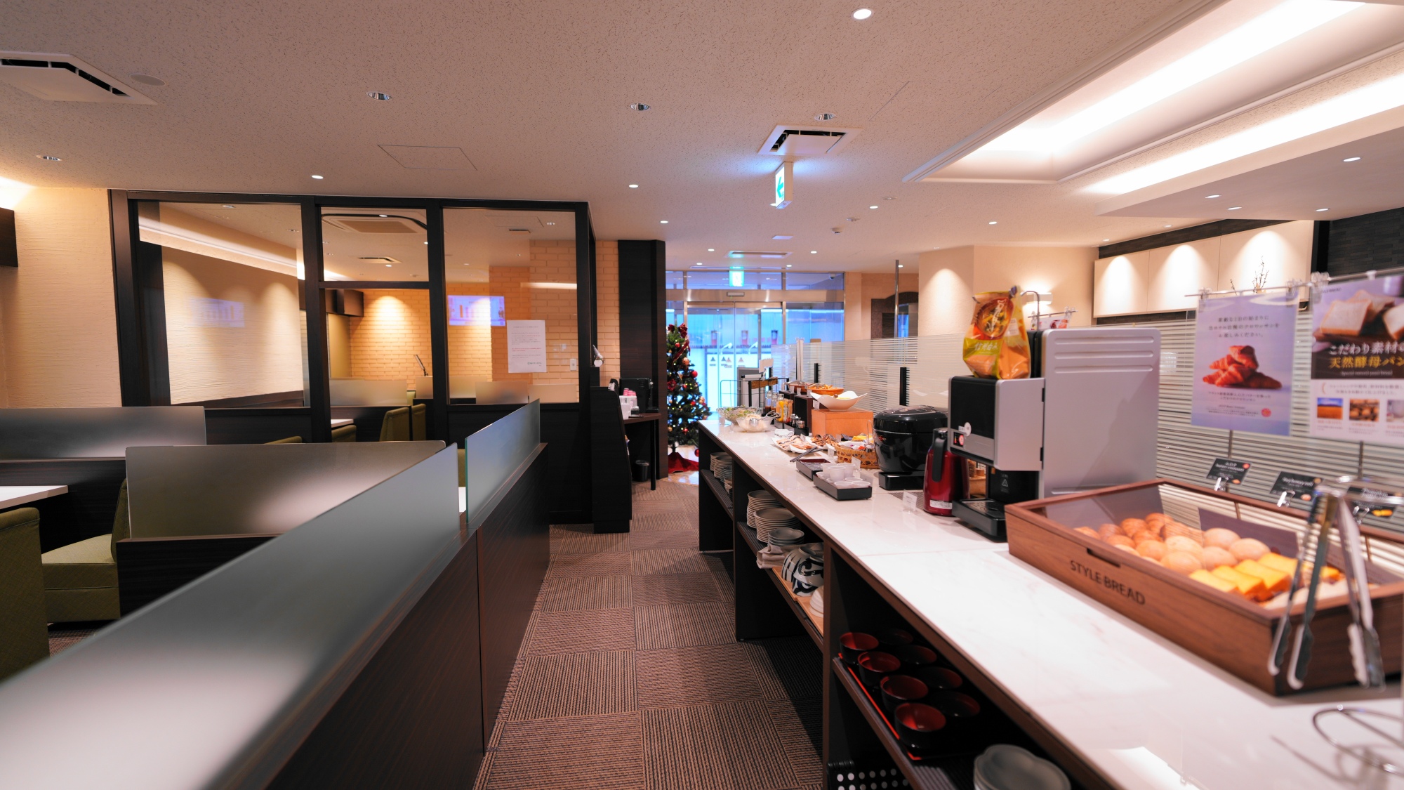 【朝食】ご朝食コーナー全景