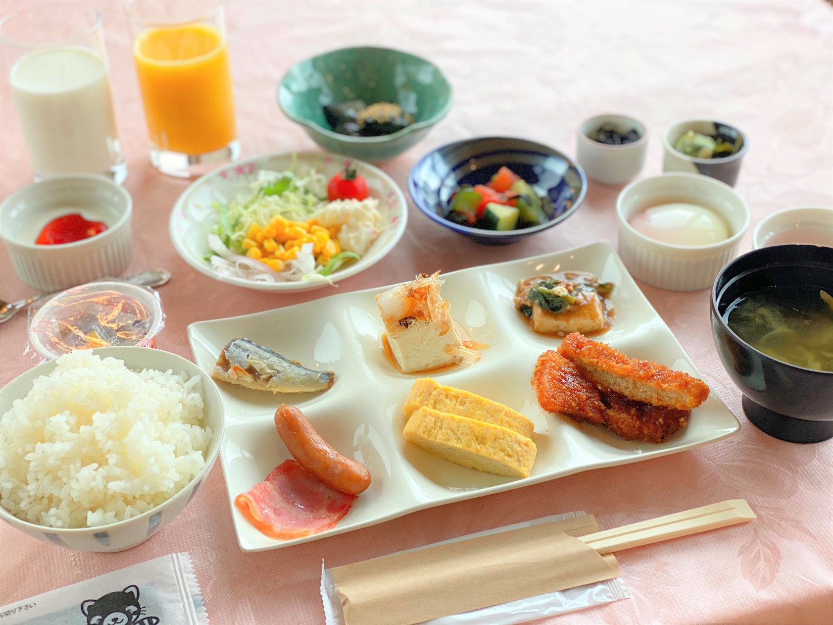 【シェフ特製】3種類から選べる弁当+翌朝の朝食付き♪　ご夕食はお部屋で安心◎