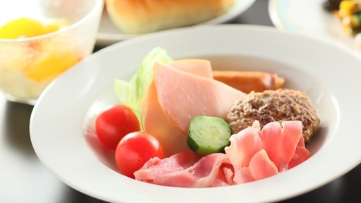 【楽天スーパーSALE】50％OFF【本館和室】約40種類の朝食バイキングプラン