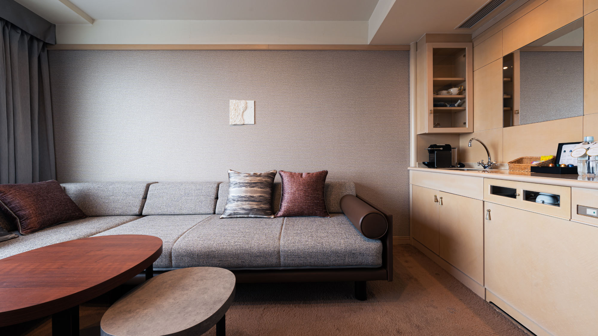 【クラブスイートルーム(63㎡)】リビングルーム