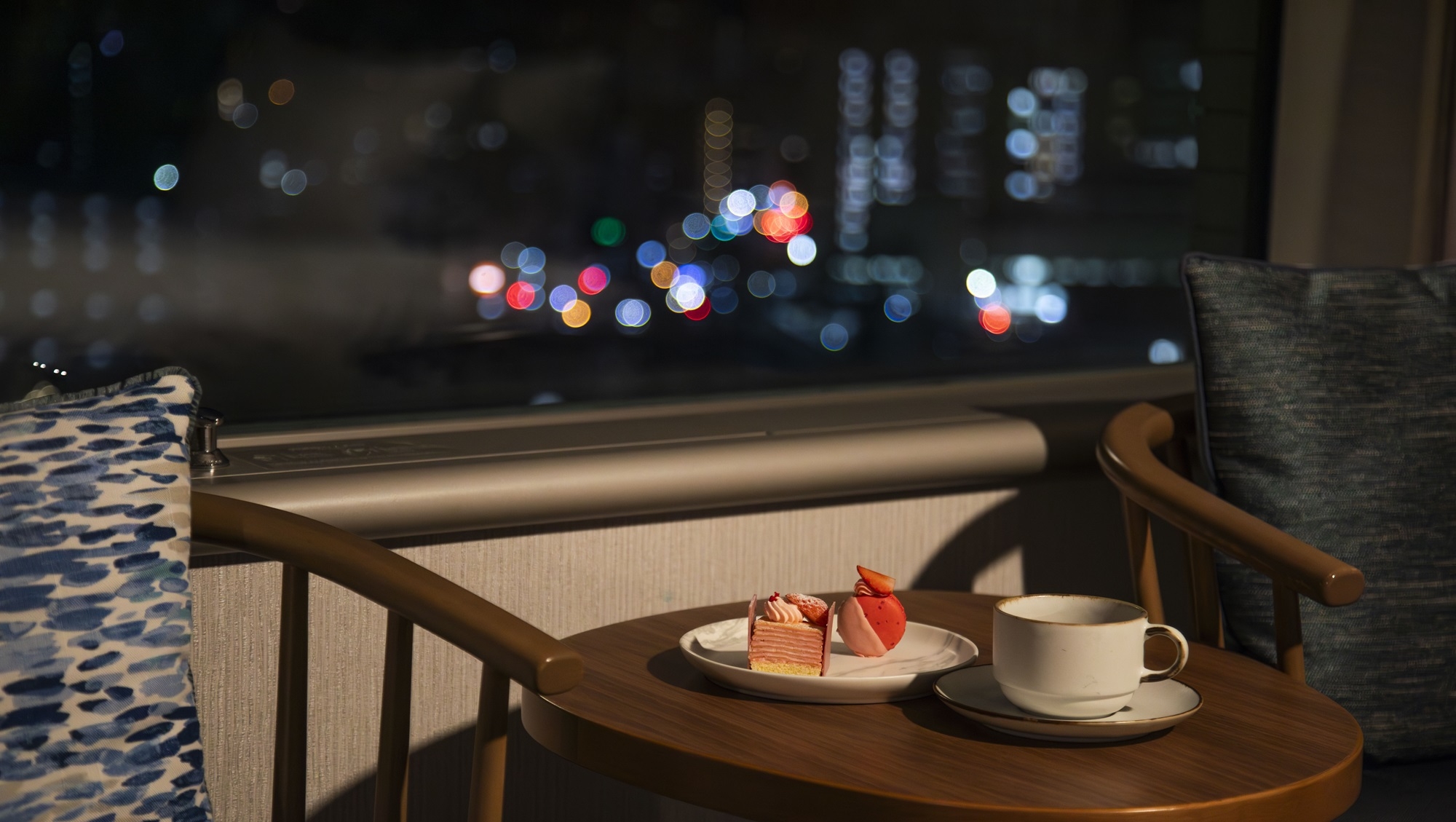 【色めく季節の贈り物】 ウェルカムスイーツ付きプラン　素泊まり　