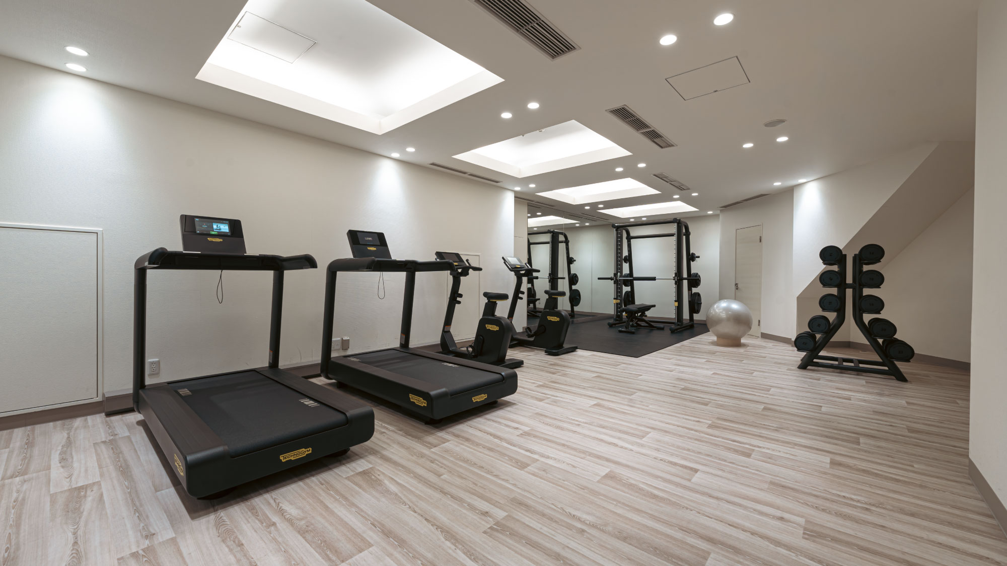 2Fフィットネスルーム（有料 ※クラブフロア宿泊者は無料）