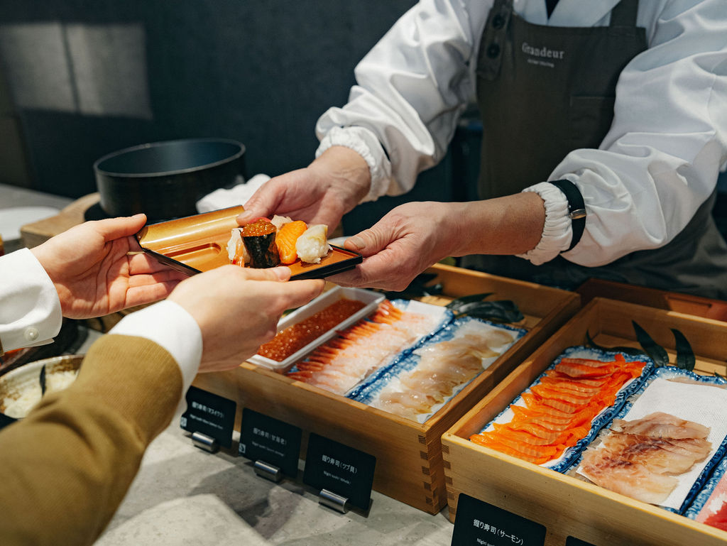 オールデイダイニング グランデュール ディナー