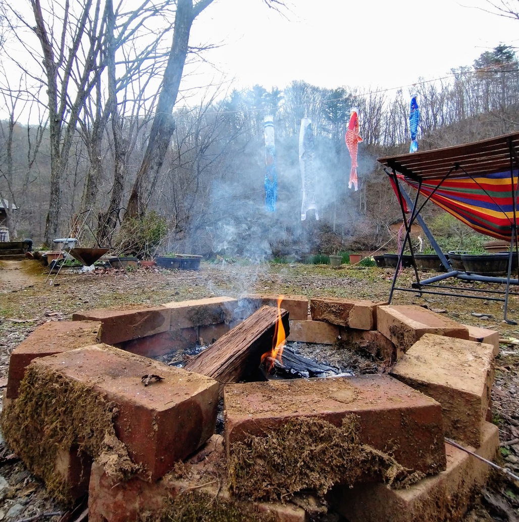 夕食後、のんびり焚き火プラン。手持ち花火もOK！　【福島県また来て割　使えます！】