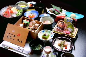 厳選老舗割烹旅館の会席膳