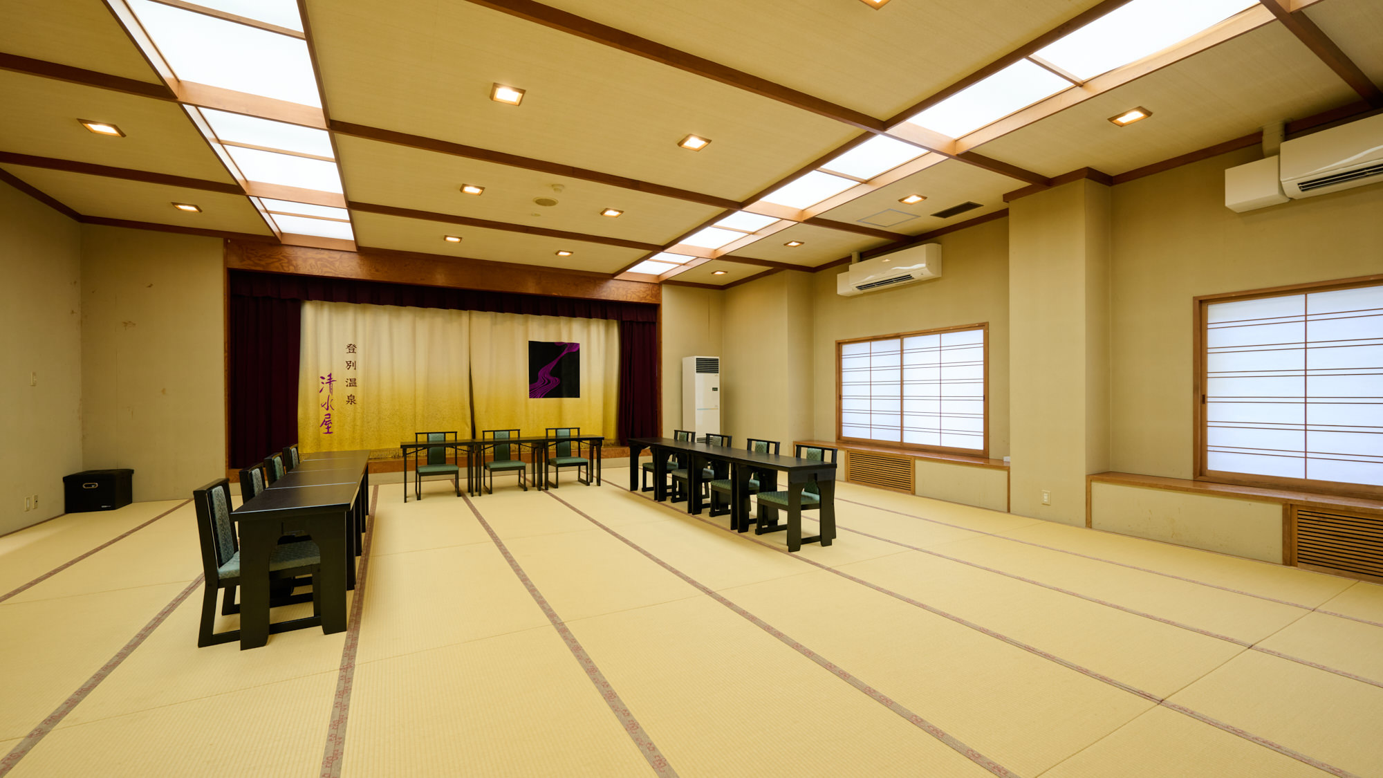 宴会場