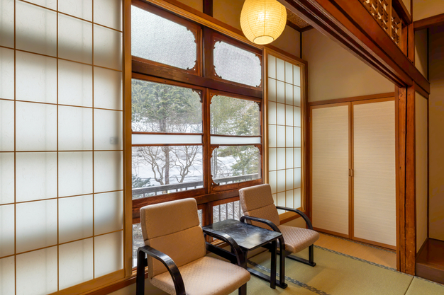 文豪「田宮虎彦」執筆【和室８畳+４畳】※トイレ・洗面なし