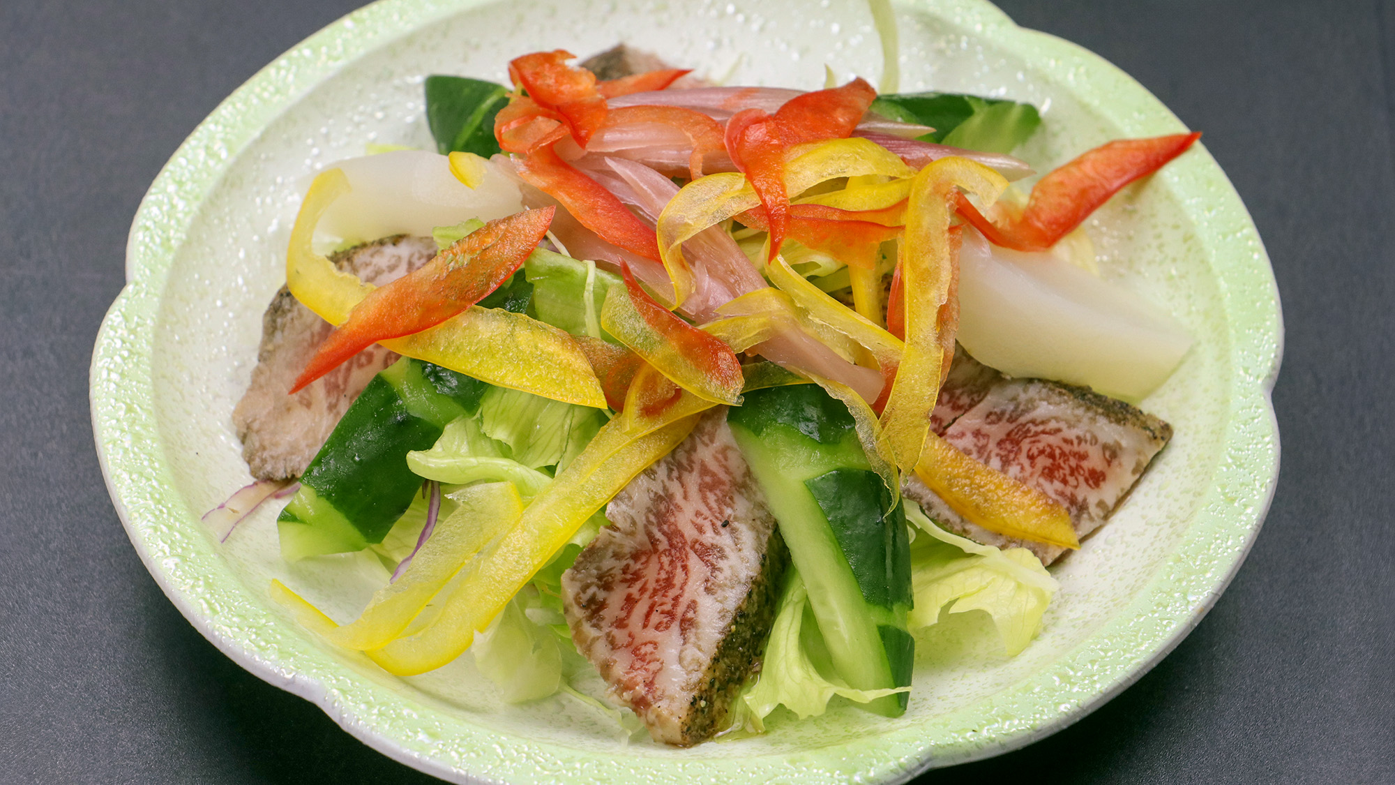 #あんこうプラン　お肉もしっかり楽しめる、牛ローストのサラダ仕立て。