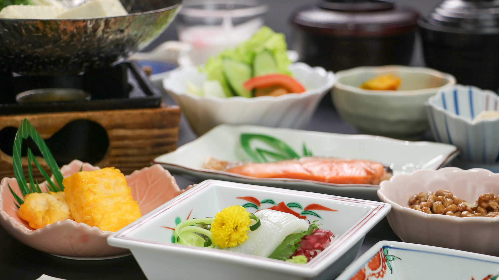 #朝食一例　朝から品数豊富でボリュームある朝食