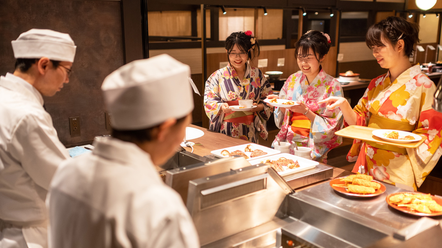 【早期割引・さき楽75】【里山】夕食は人気のビュッフェ♪ ※最大2200円割引！！ 