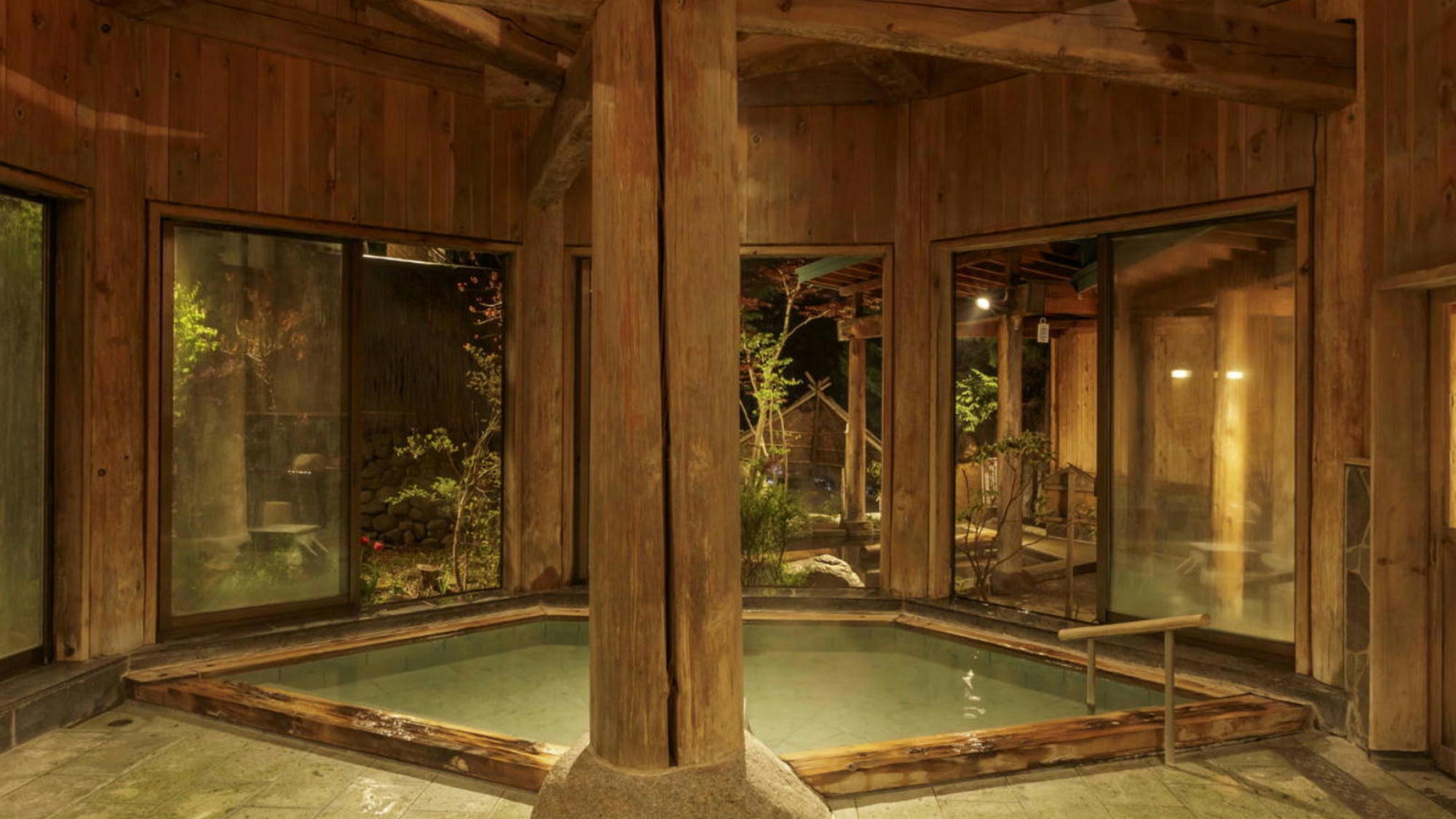 4月〜【早期割30・1，500円引き】＜夕食バイキング＞お早めの予約がお得！／ドリンクインクルーシブ