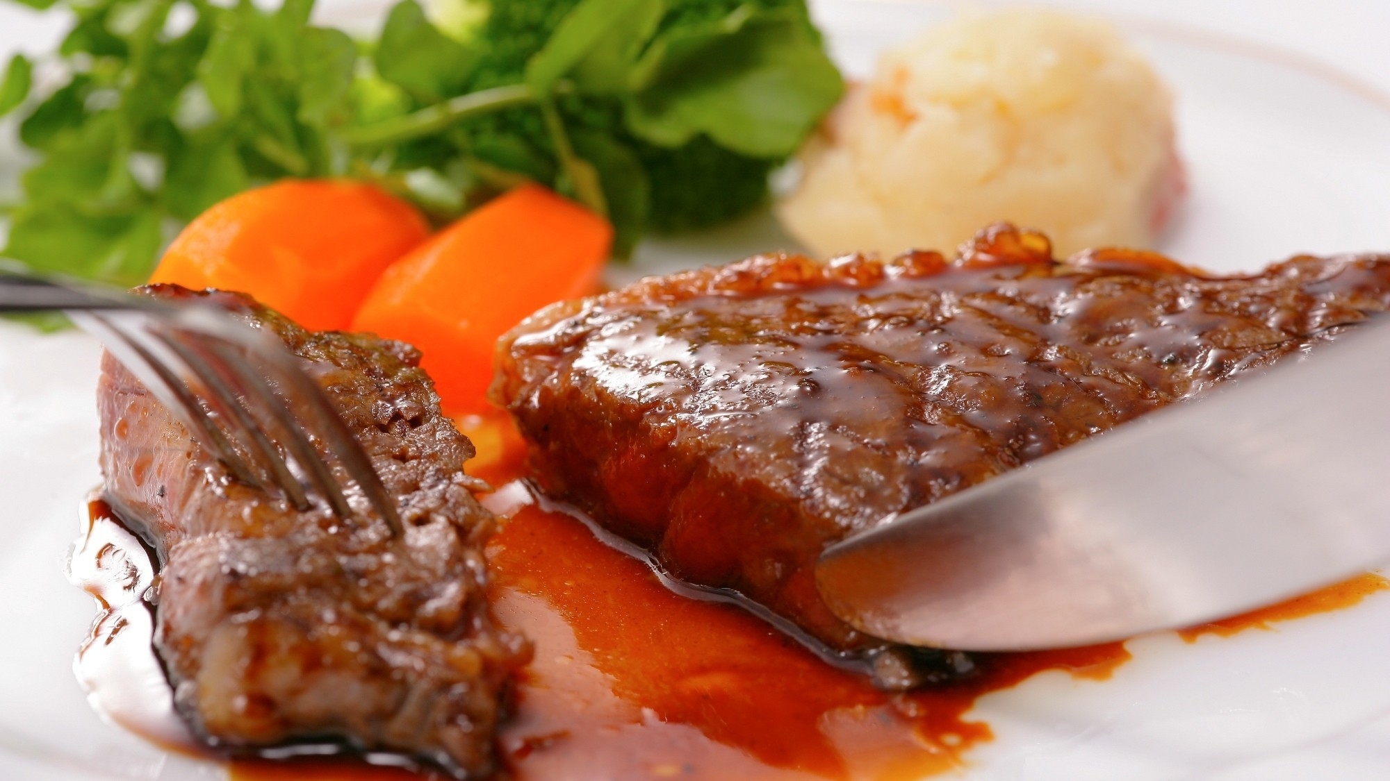 【東北県民限定】＜夕食バイキング＋県産黒毛和牛ステーキ80g＞選び抜かれたブランド和牛が今だけお得！