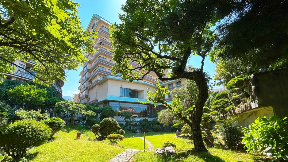 【スタンダード】夕食時アルコール飲み放題付！千坪の日本庭園を誇る温泉バイキング満喫プラン