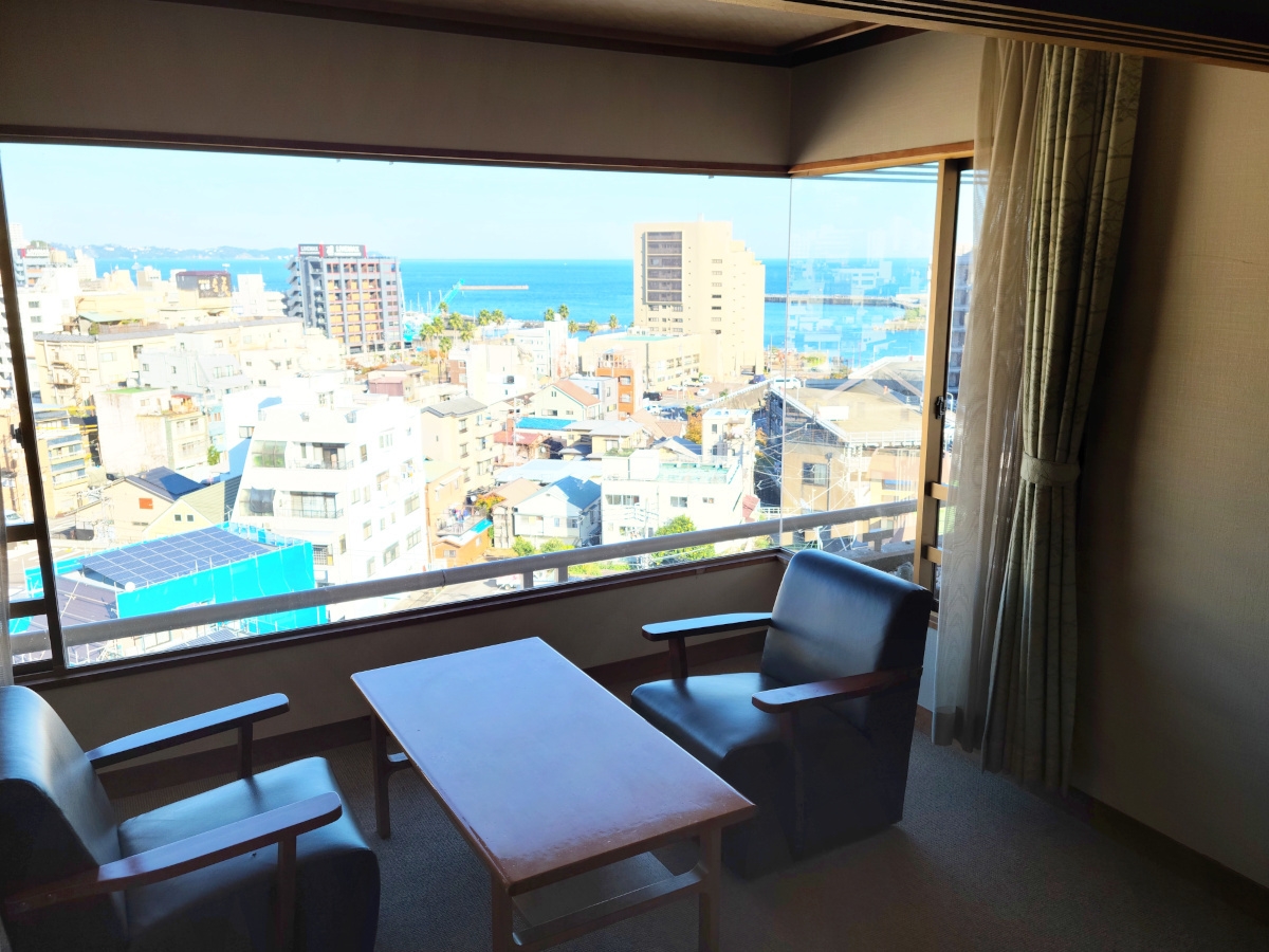 【海側客室確約】温泉街と海の景色！上級客室「五葉館」から楽しむ温泉バイキング満喫プラン