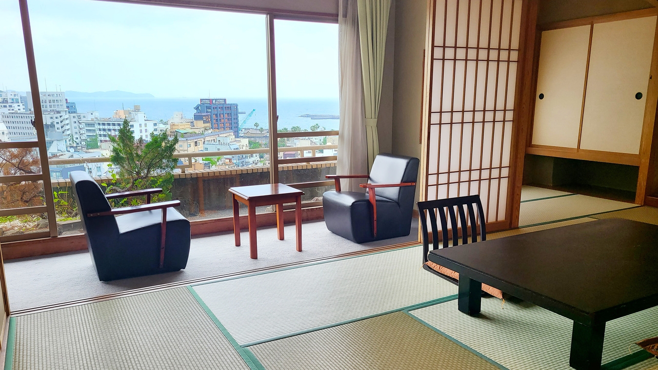 【海側客室確約】温泉街と海の景色！上級客室「五葉館」から楽しむ温泉バイキング満喫プラン