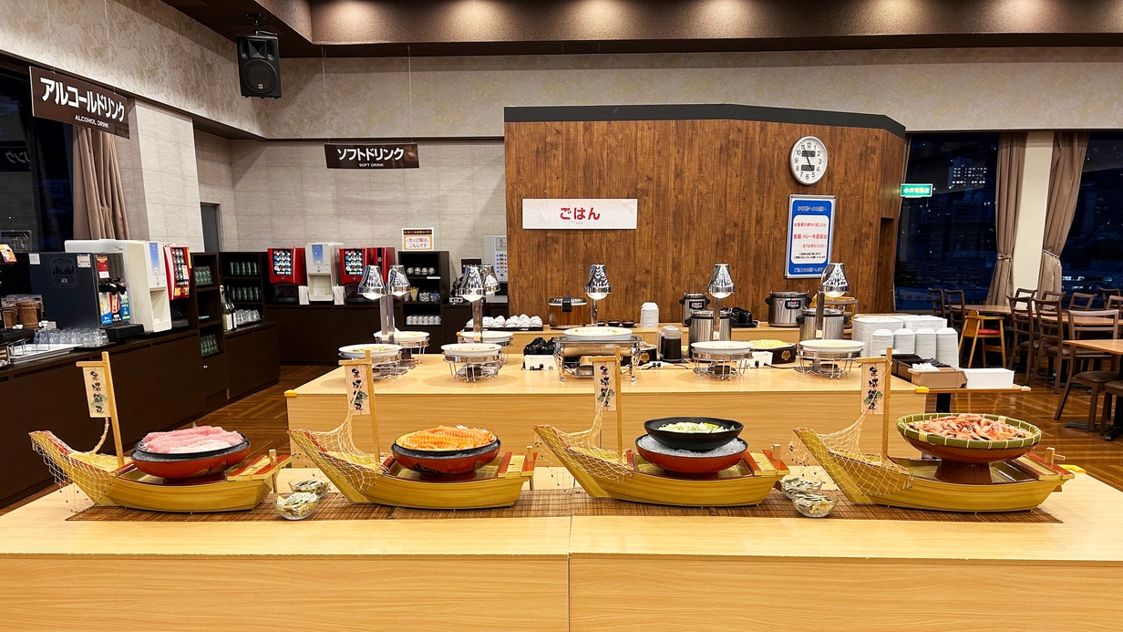【金目鯛の姿煮付】1名1尾を独り占め！最上階バイキングを満喫する大人の熱海温泉旅