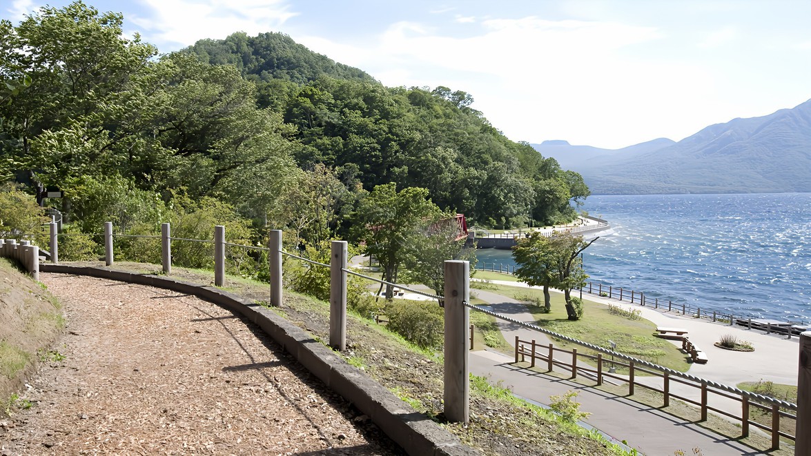 【デトックス旅】地元食材を愉しむガストロノミーと支笏湖畔をウォーキングでデトックス／カジュアルコース