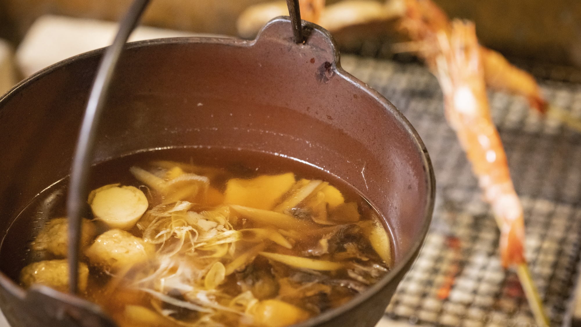 【囲炉裏◇炉端会席】＜ご夕食時間：19:00〜20:45＞山海の幸の炭火焼きコース”特選炉端会席”
