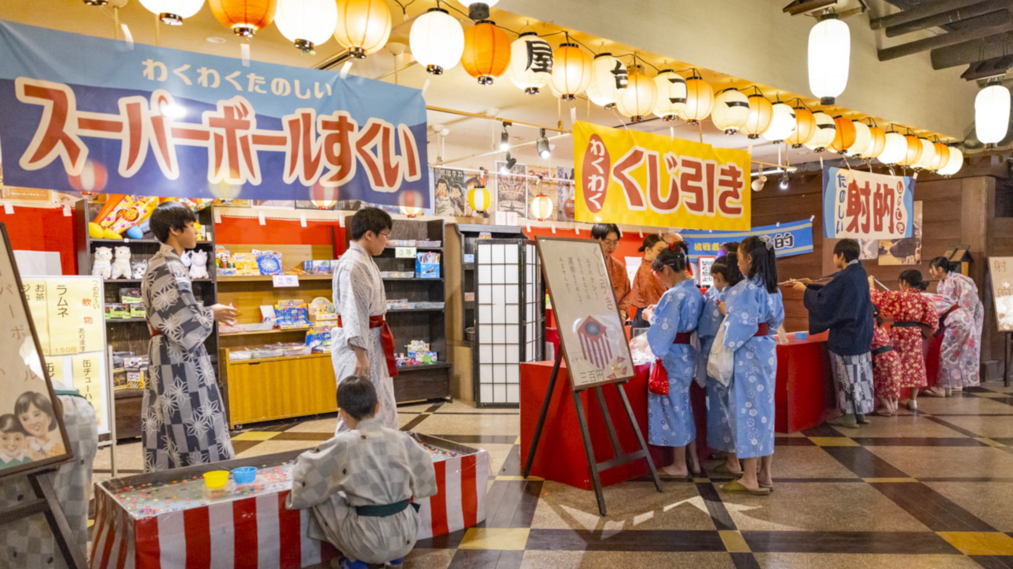 2階「お祭り広場」ではお子様はもちろん大人のお客様にもお楽しみいただけます♪