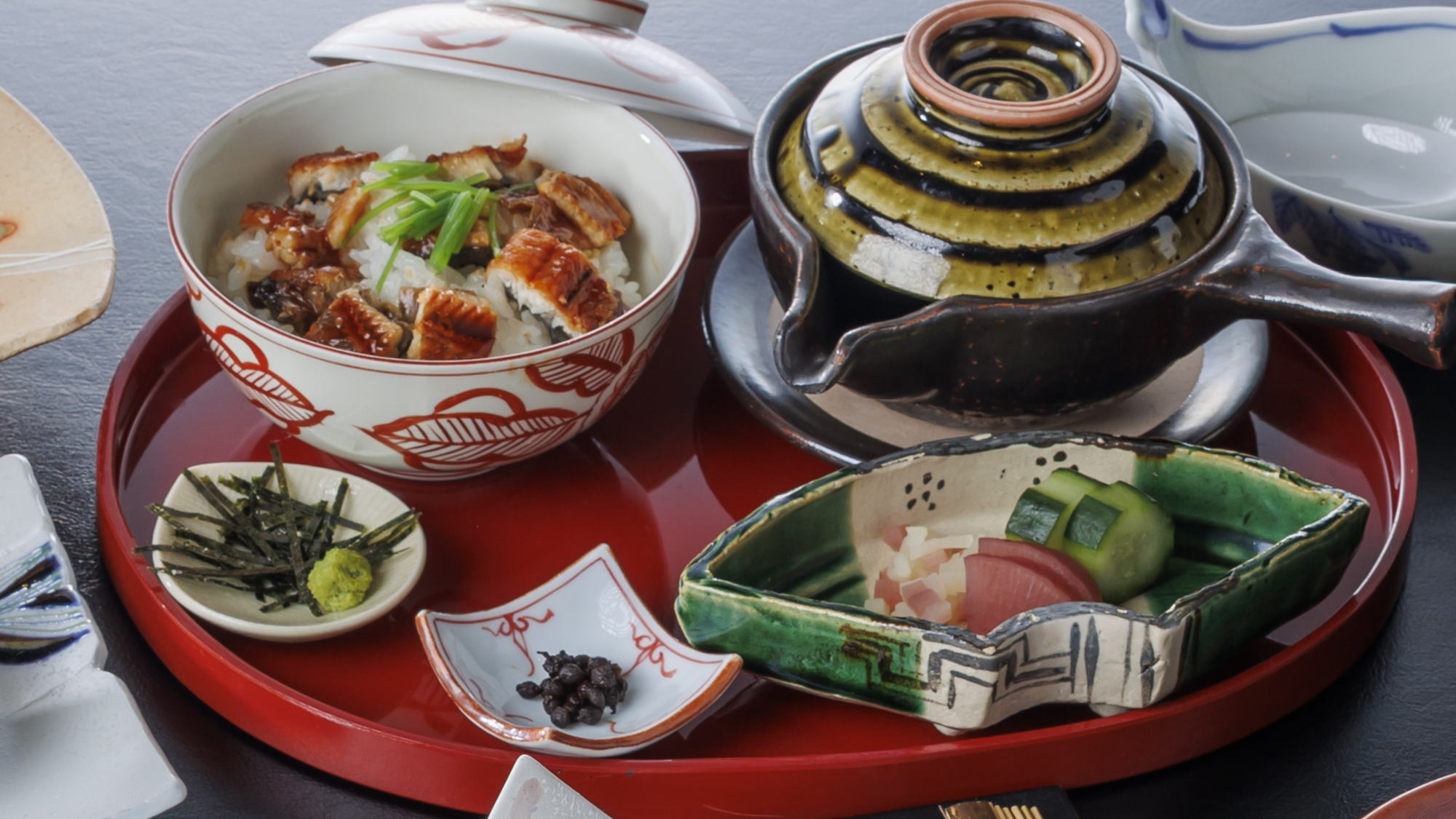 夏季特選創作会席：鰻ひつまぶし　かつお出汁　薬味　香の物