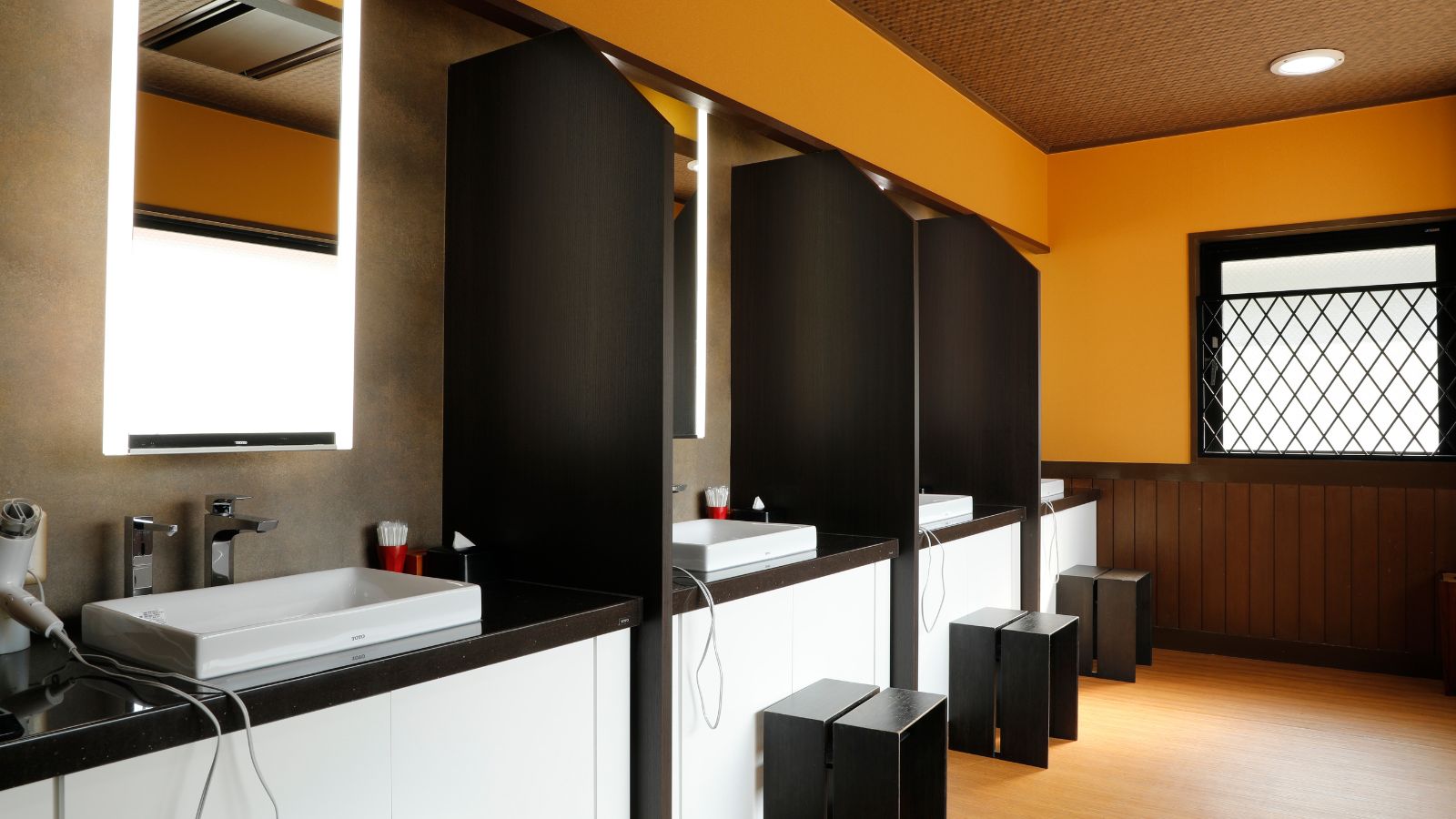 【展望大浴場&diams;花ごよみ】