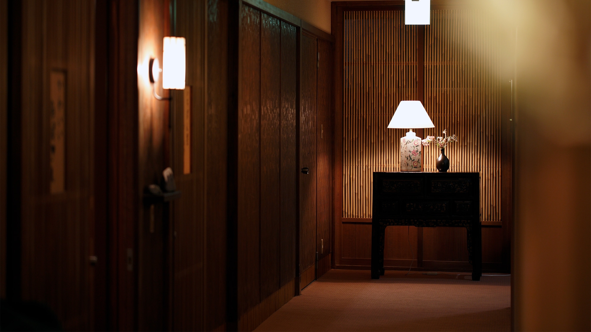 *..+●伊勢エビでグレードアップ〜五十集会席「海響-みおと」＜アウト10時＆貸切風呂無料＞